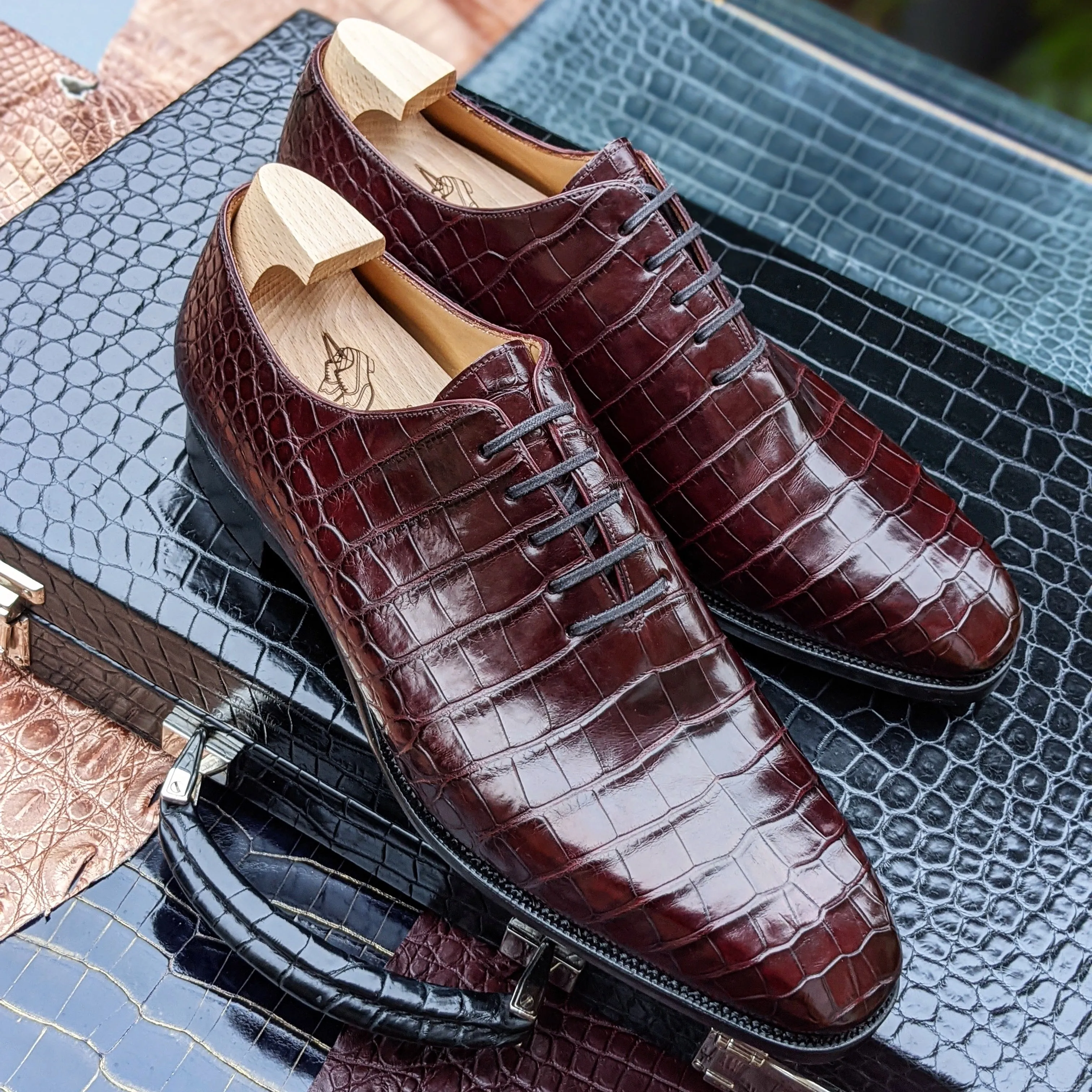 Ascot Wholecut - Bordeaux Alligator