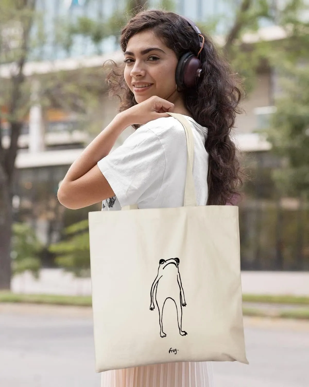 AUSVKAI Canvas Tote Bag Aesthetic for Women, Cute Reusable Cloth Cotton Bags for Shopping Beach Grocery