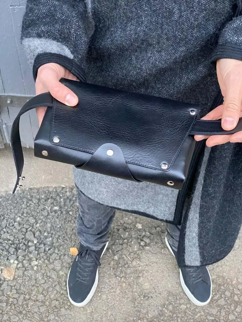 Capital of Goods Fanny Bag/Shoulder Bag - Black