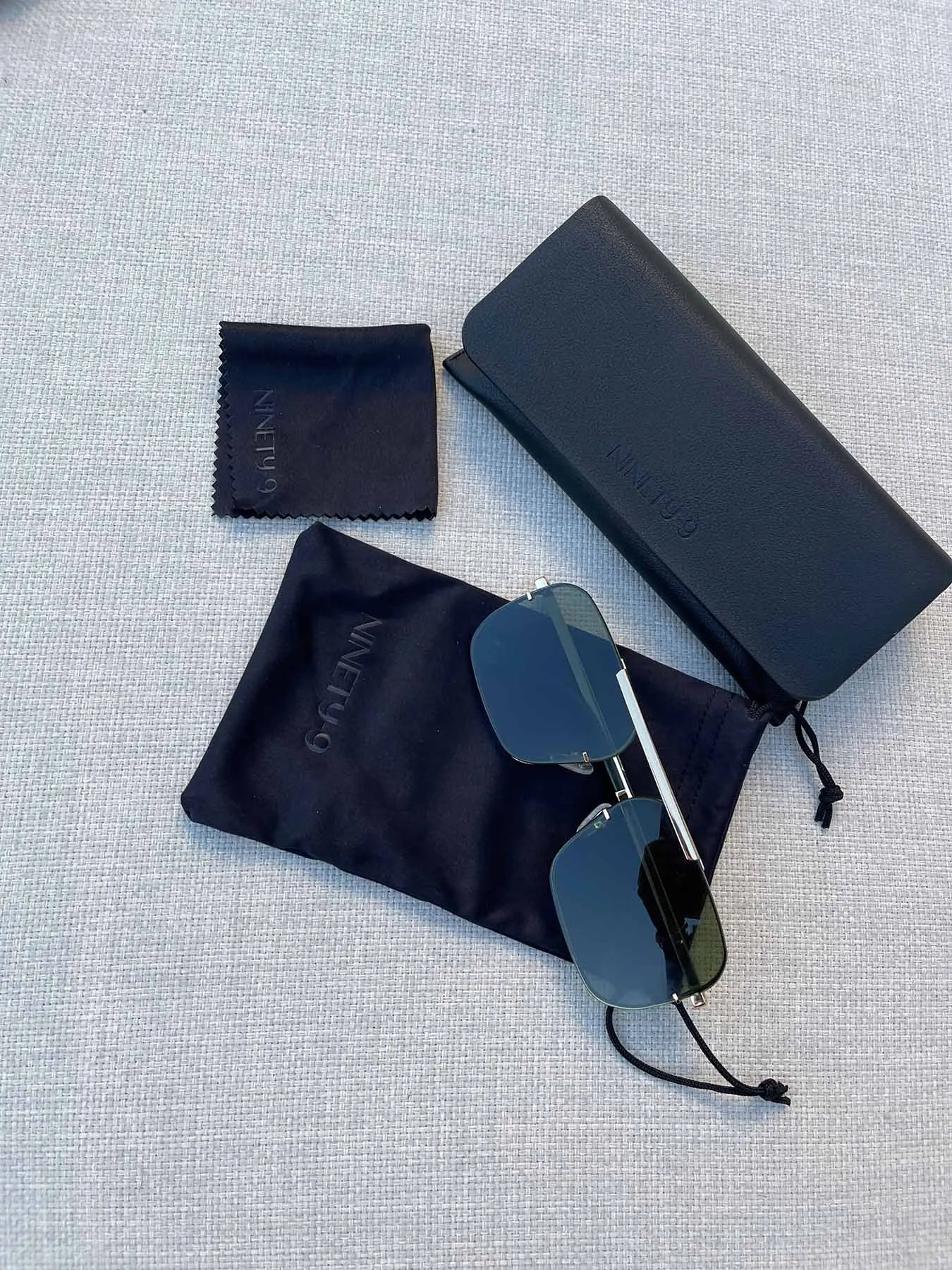 CASE - Charcoal • Charcoal