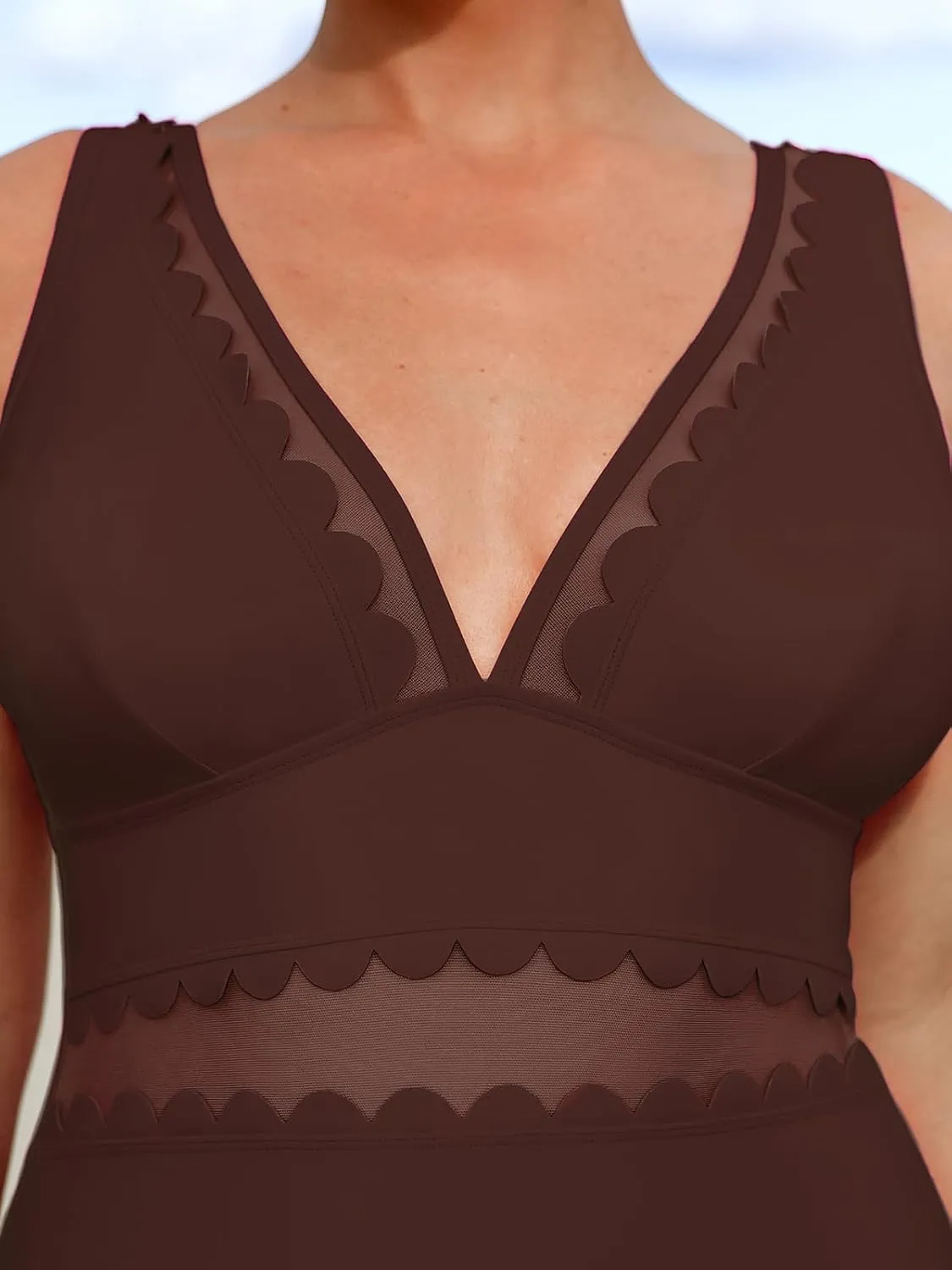 CUPSHE Women's Plus Size One Piece Swimsuit V Neck Mesh Scalloped Bathing Suit Adjustable Straps