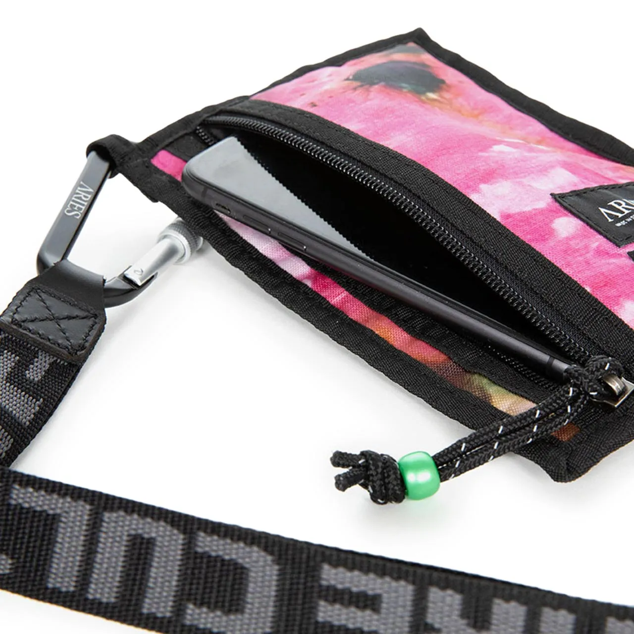 eastpak  x aries cullen bag (black / multi)