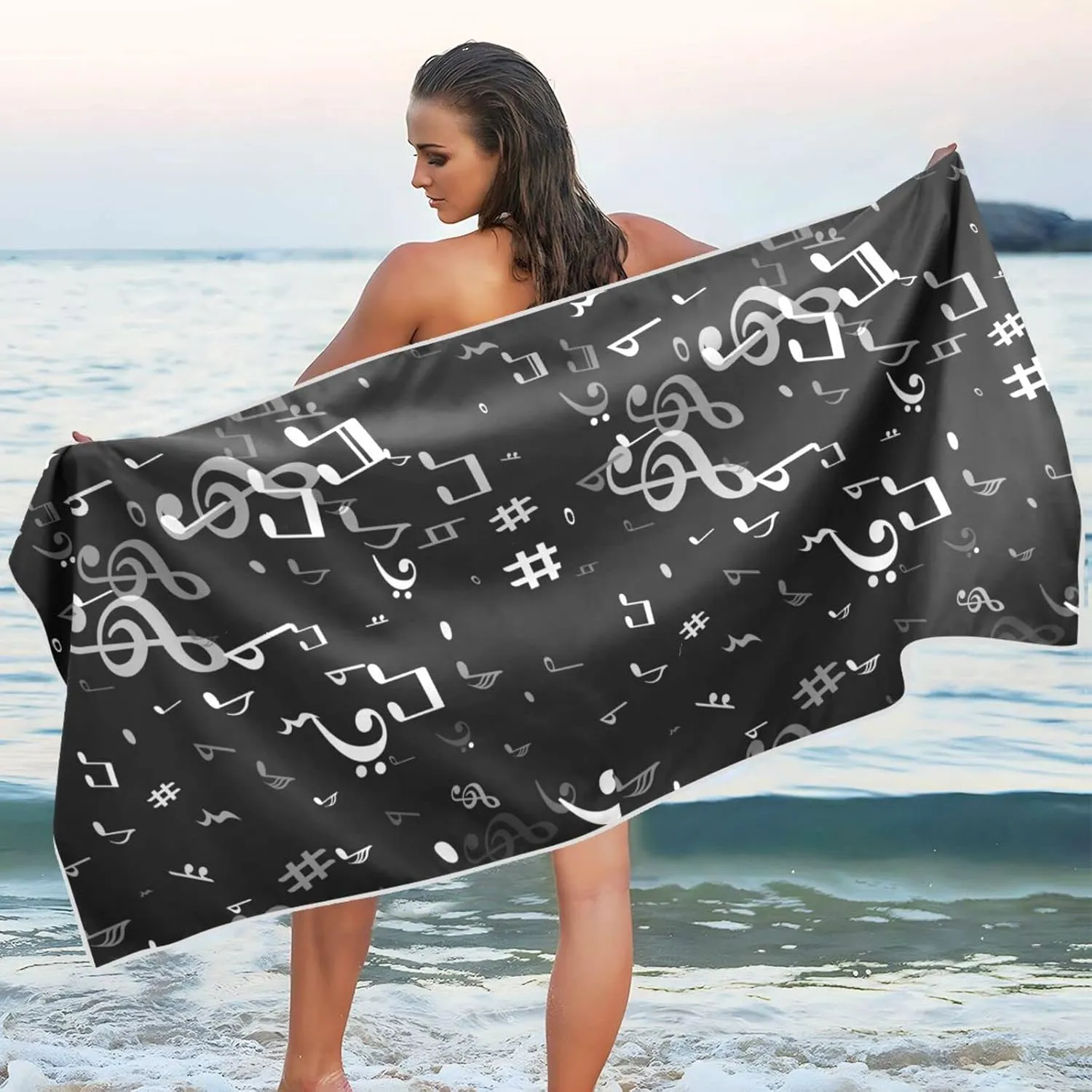 Oyihfvs Seamless Black White Melody Musical Notes on Dark Black Quick Drying Beach Towel, Foldable Yoga Towel, Soft Sport Towel, Sweat Absorbent Towel with Storage Mesh Bag 30 x 60 inch (S)