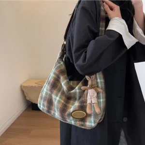 Plaid Purses for Women - Wool Handbag with Pendant, Hobo Shoulder Bag and Tartan Fabric Clutch (Green)